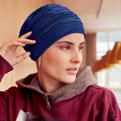Turban chimio confort Luna satin plissé bleu marine - Viva Headwear