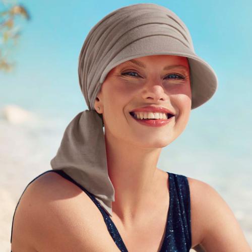 Casquette chimio Confort Briana Christine Headwear : Technologie 37.5® et Anti-UV